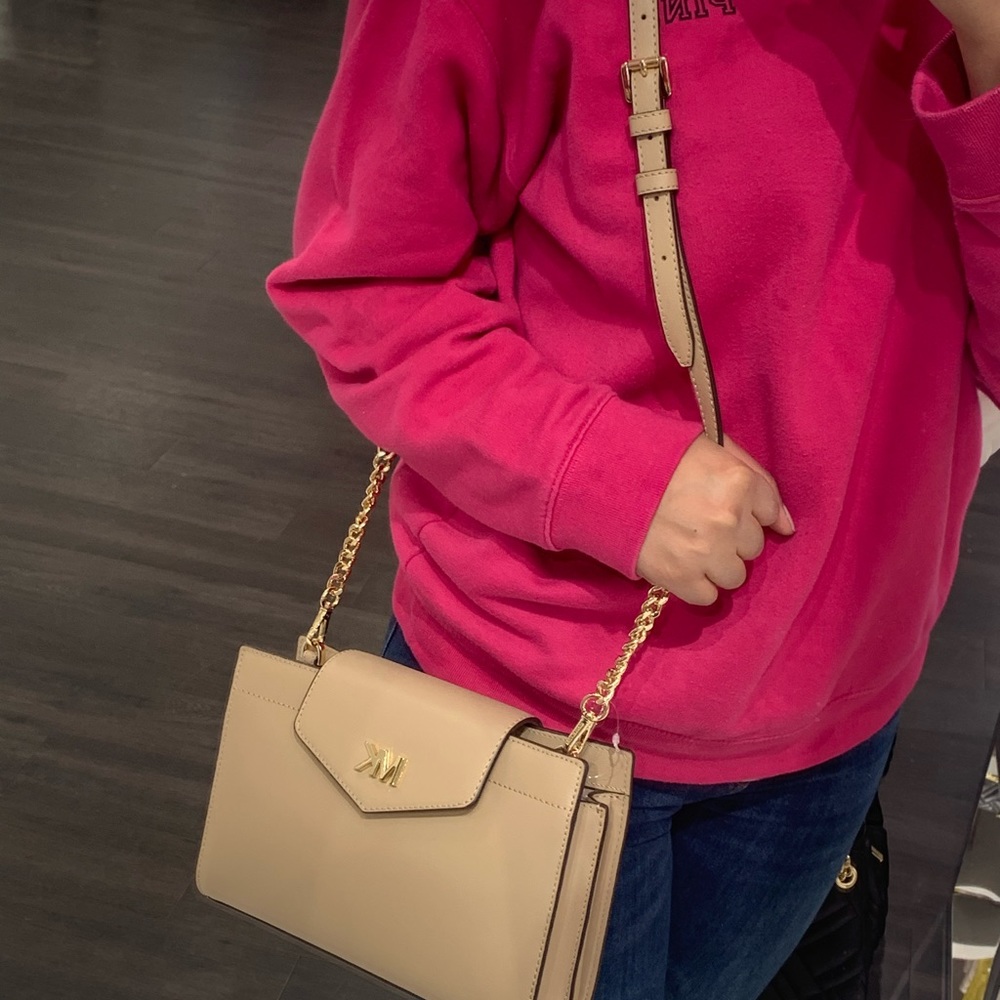 New MK large clutch & crossbody ♥️ Todd - Picture 2 of 7